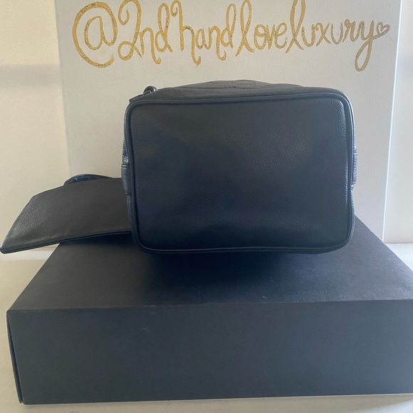 Authentic CHANEL CAVIAR BLACK BUCKET DRAWSTRING BAG WITH POUCH & DUST BAG - Picture 6 of 7